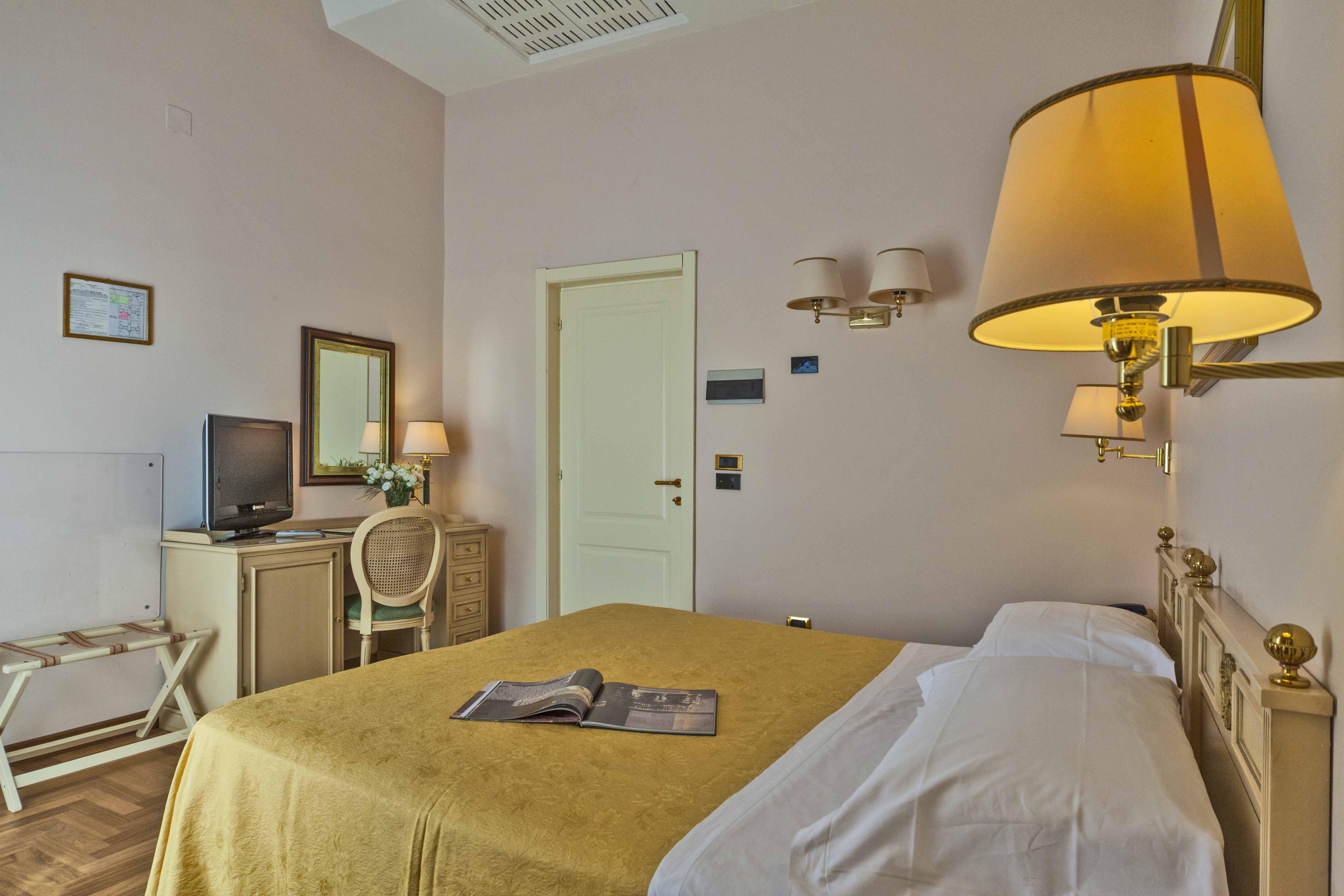 Grand Hotel Villa Politi Syracuse Bagian luar foto